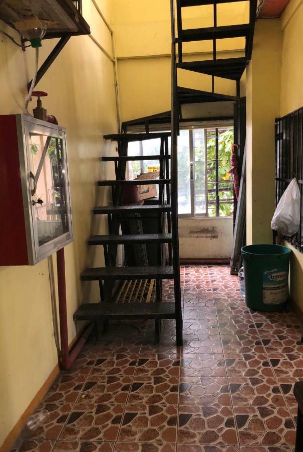 Favila Transient Rooms Pasay Buitenkant foto